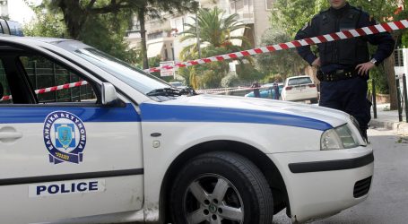 Σοκαριστικό τροχαίο δυστύχημα στο Καματερό: Πήγε να πετάξει τα σκουπίδια και παρασύρθηκε από ΙΧ (Βίντεο)