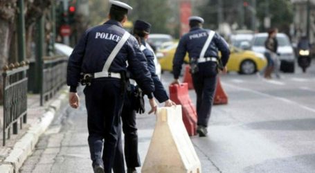 Γιατί ο Μητσοτάκης δεν πάτησε το κουμπί των νέων περιορισμών (προς το παρόν)