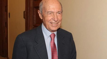 Δήλωση Κ. Σημίτη: Προσωπικές επιθέσεις εναντίον μου δεν με αγγίζουν