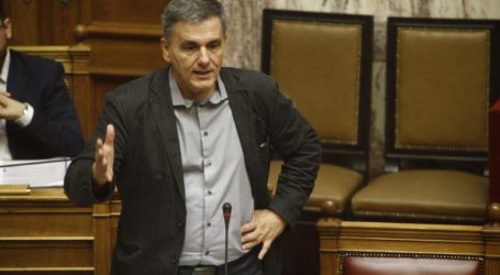 Τσακαλώτος κατά ΝΔ και ΠΑΣΟΚ: Εσείς φταίτε που δεν έχουμε βγει στις αγορές