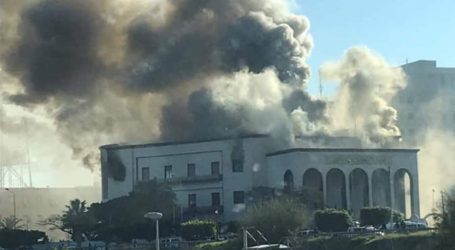 Τρεις νεκροί σε επίθεση αυτοκτονίας στο υπουργείο Εξωτερικών της Λιβύης