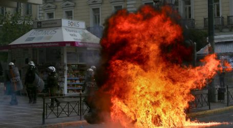 Ένταση & επεισόδια στην πορεία για την επέτειο Γρηγορόπουλου