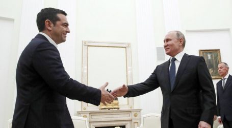 Οι άγνωστοι διάλογοι Πούτιν – Τσίπρα στη Μόσχα