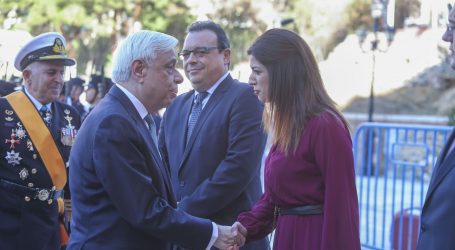 Γιούχαραν Παυλόπουλο, Νοτοπούλου και Φάμελλο για τη Συμφωνία των Πρεσπών- Προσαγωγές και χημικά