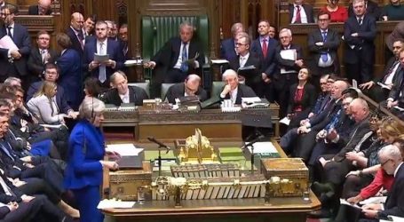 Brexit: Η Μέι επιβίωσε της πρότασης μομφής -Τα επόμενα βήματα