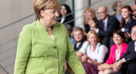 Όλα τα ονόματα: Ποιοι Έλληνες επιχειρηματίες θα συναντήσουν την Μέρκελ