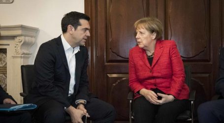 Tagesspiegel: Η Μέρκελ στην Αθήνα σε δύσκολη αποστολή