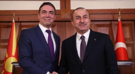 Τσαβούσογλου σε Ντιμιτρόφ: Καλωσορίζουμε την «Μακεδονία» στο ΝΑΤΟ