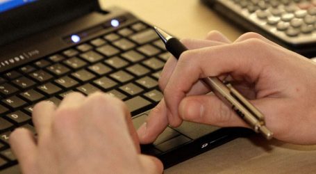 Σύσταση εταιρείας σε 30 λεπτά, αλλά στην ουρά της εφορίας για ώρες