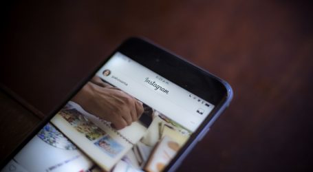Το Instagram απειλεί με… φυλάκιση τους διάσημους