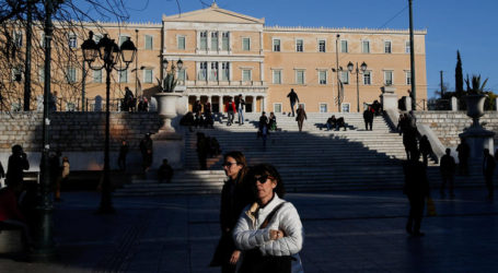 Έρευνα ΕΒΕΑ: Η πλειοψηφία των Ελλήνων δεν μπορεί να αποταμιεύσει