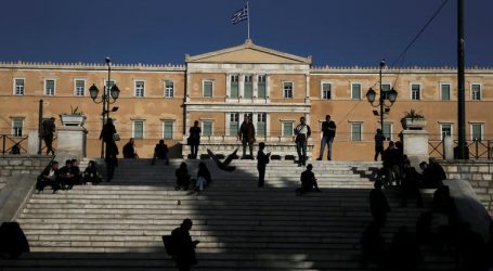 Στην ατζέντα κυβέρνησης και ΝΔ η μείωση των πλεονασμάτων