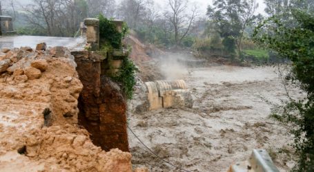 Έβρεχε ασταμάτητα για 41 ώρες στην Κρήτη: Έπεσαν πάνω από 80 εκατ. κυβικά μέτρα νερού και 15.500 κεραυνοί!