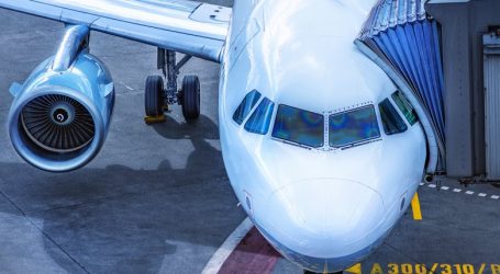 Η πτήση που αναστάτωσε κυβέρνηση και αξιωματική αντιπολίτευση