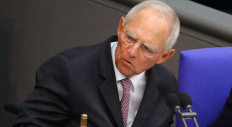 Σόιμπλε: Έφτασα στα πρόθυρα της παραίτησης λόγω της Ελλάδας