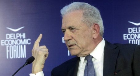 Αβραμόπουλος: Κάποιοι Ευρωπαίοι ξεχνούν πως ένας στους τέσσερις είναι απόγονος μετανάστη