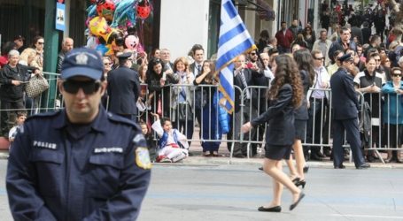 Ακροδεξιές κινήσεις ετοιμάζουν επιθέσεις σε πολιτικούς κατά τη διάρκεια των παρελάσεων