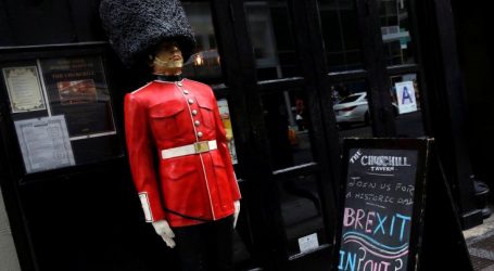 Bρετανία: Τέσσερα σενάρια σε 15 ημέρες για το Brexit