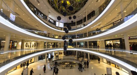 Πέντε νέα εμπορικά κέντρα… φυτρώνουν στην Αττική