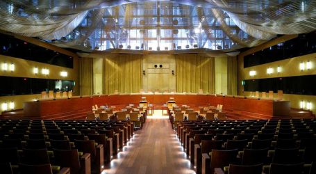 Δικαιώθηκε η Ελλάδα στο Ευρωπαϊκό Δικαστήριο – Επιστρέφονται στη χώρα μας 72 εκατ. ευρώ