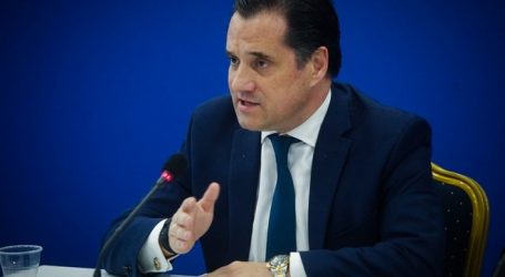 Βόρειοι και νότιοι εναντίον Άδωνι: Η κεντρώα συμμαχία Χατζηδάκη- Δένδια