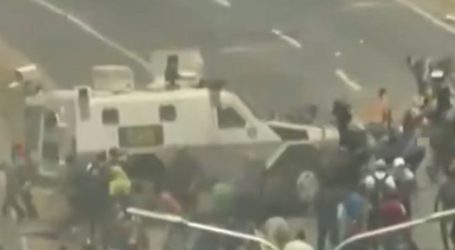 Βενεζουέλα: Χάος στους δρόμους – Όχημα του στρατού παρασύρει διαδηλωτές