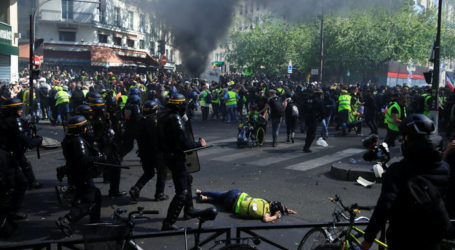 Γαλλία: Άγρια επεισόδια μεταξύ κίτρινων γιλέκων και αστυνομίας