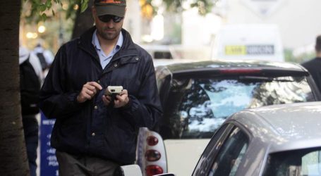 «Εξυπνη» στάθμευση σε κεντρικούς δρόμους της πρωτεύουσας