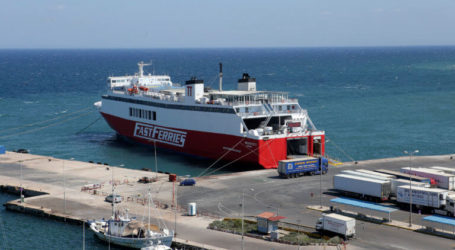 Κυκλάδες: Θρίλερ στο Αιγαίο για αγνοούμενο επιβάτη του πλοίου Θεολόγος – «Έπεσε στη θάλασσα»