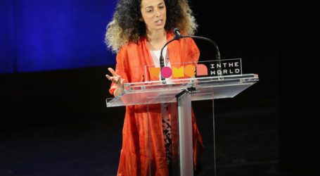 Ιρανή ακτιβίστρια επιτίθεται στις φεμινίστριες της Δύσης που φοράνε μαντήλα όταν πηγαίνουν στη χώρας της