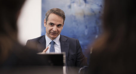 Μητσοτάκης στο Politico: Πρώτη μου κίνηση η μείωση των φόρων για τη μεσαία τάξη