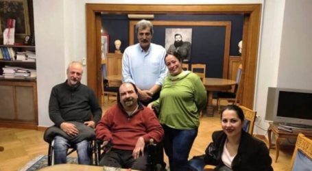 Συνάντηση Πολάκη – ΑμεΑ με νέες αιχμές για Κυμπουρόπουλο