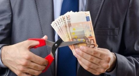 Σε διαγραφή χρεών δεκάδων δισ. ευρώ προχωράει η εφορία