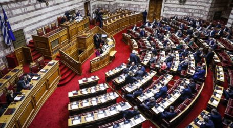 Παροχές της τελευταίας στιγμής – «Πάρε κόσμε» στο… παρά πέντε των εκλογών