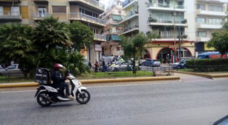 Παραδόθηκε ο οδηγός του τραυμάτισε σοβαρά και εγκατέλειψε 18χρονη στην Καλλιθέα