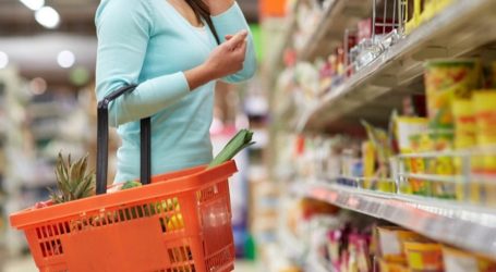 Δεσμεύσεις από τα σούπερ μάρκετ για μείωση τιμών με το νέο ΦΠΑ