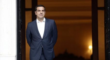 Διπλή πίεση αγορών και ευρωζώνης για τις παροχές Τσίπρα