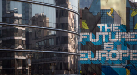 Ποιος θα διαδεχθεί τον Γιούνκερ -Φαβορί και αουτσάιντερ για τη θέση του προέδρου της Κομισιόν