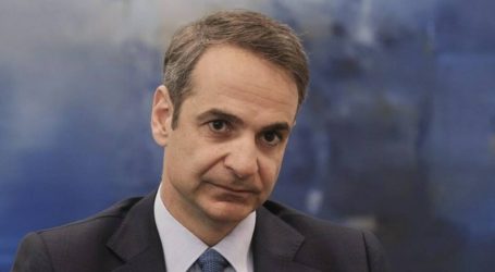 Στη «βομβαρδισμένη» Βουκουρεστίου ο Μητσοτάκης: «Δεν μπορούμε να είμαστε όμηροι 30 τραμπούκων»