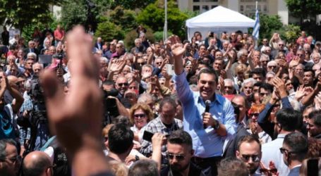 Ολες οι παροχές της τελευταίας στιγμής υπό το φόβο της ήττας στις κάλπες