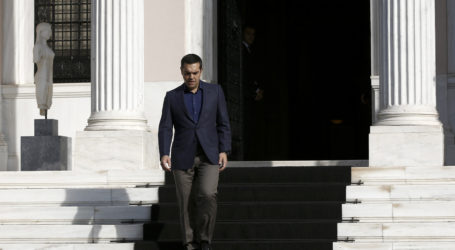 Με δίλημμα «ναι» ή «όχι» στη 13η σύνταξη ο Τσίπρας στην εκλογική μάχη