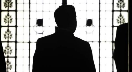 Plan B της κυβέρνησης μετά απο την προδιεγραμμένη ήττα στις ευρωεκλογές – Εκστρατεία παροχών μέχρι τις εθνικές εκλογές