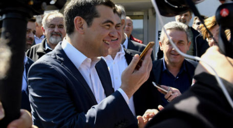 Στον ΣΥΡΙΖΑ βγάζουν μπροστά τον Τσίπρα για να “μαζέψει” τη διαφορά