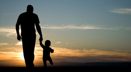 Έχει κι εκείνος την Παγκόσμια Ημέρα του: Α, ρε, πατέρα