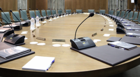 Στον αέρα η ενημέρωση των πολιτικών αρχηγών – το Εθνικό Συμβούλιο Εξωτερικής Πολιτικής ενημερώνει ο Κατρούγκαλος