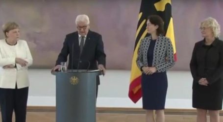 Πάλι με τρέμουλο η Άνγκελα Μέρκελ σε δημόσια εμφάνισή της