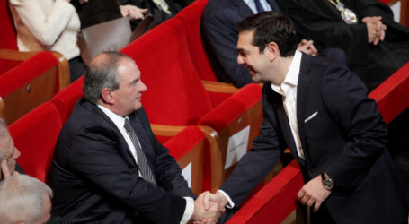 Τσίπρας για πρώτη φορά κατά Καραμανλή: Αφησε 24 δισ. πρωτογενές έλλειμμα και δραπέτευσε