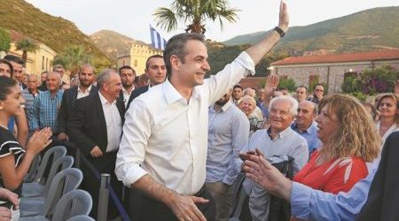 Εκλογές 2019: Η άτυπη πολιτική συμμαχία υπέρ Μητσοτάκη και οι πρώτες κινήσεις του