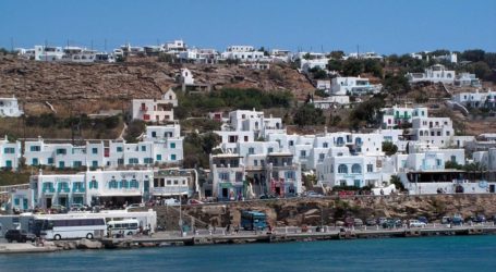 Μύκονος: Οι αλήθειες και τα ψέμματα για τα «χρυσά» σουβλάκια και… καλαμαράκια