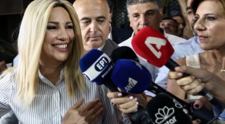 Τα μηνύματα της Φώφης σε όσους ερωτοτροπούν -πρωτίστως- με τον Κυριάκο